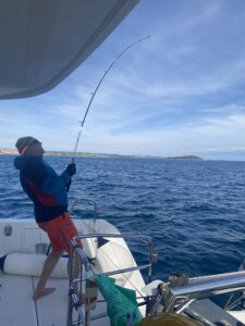 Thomas Zavadil beim angeln im Meer